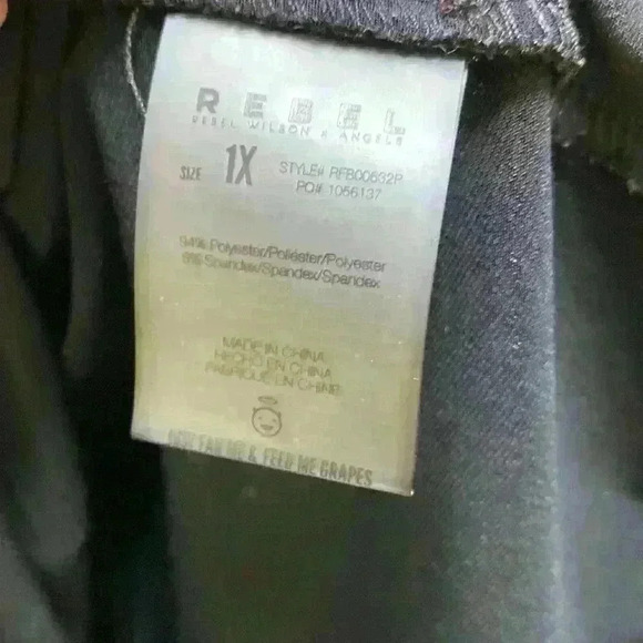 Rebel Wilson EUC 1X black blouse U - Picture 2 of 5